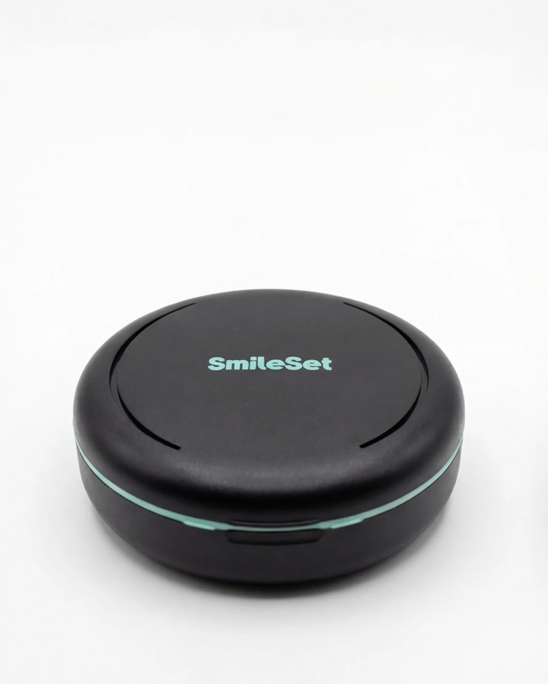 UV Sanitizing Travel Case + AirTag Storage - Image 4